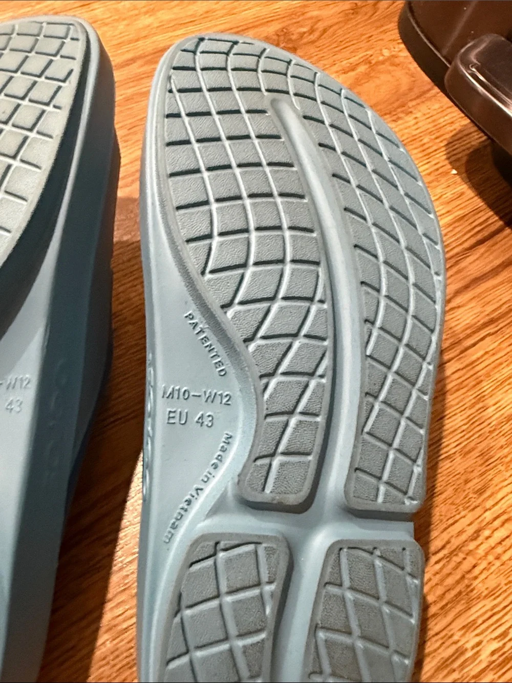 OOFOS Blue Recovery Slide Sandals